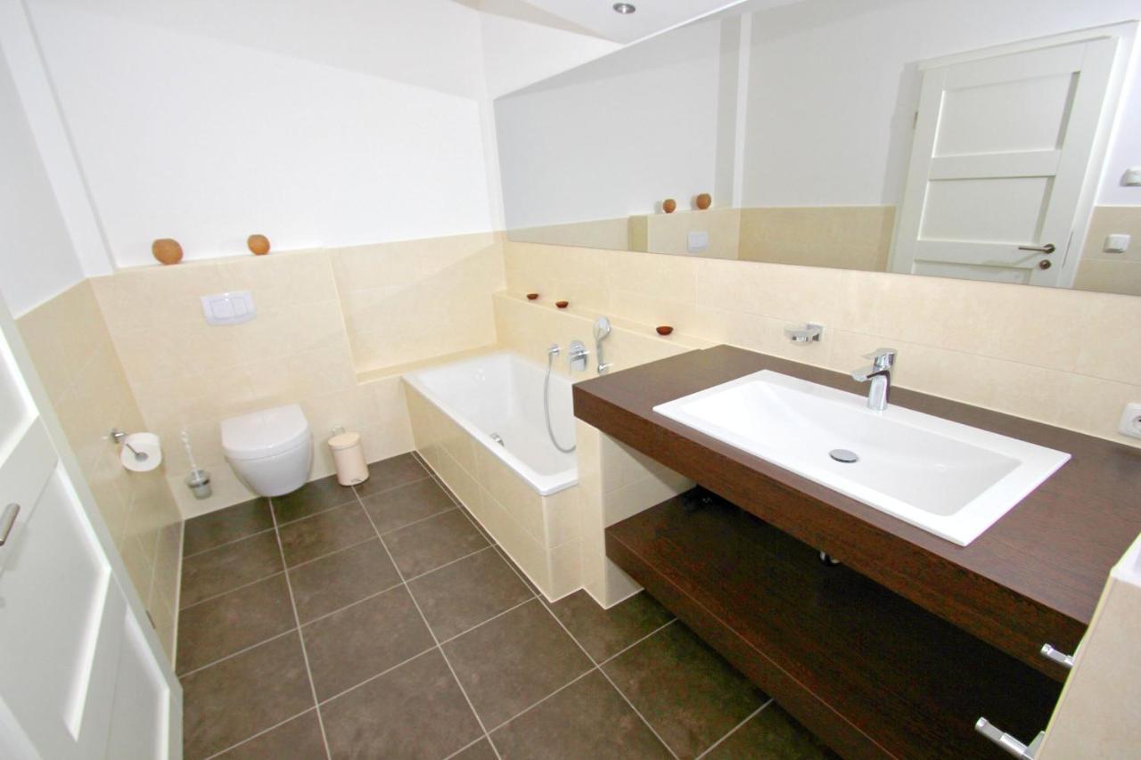 Hafennahe Penthousewohnung Mit Meerblick - Hafenresidenz Lauterbach Fewo 2-7 Экстерьер фото